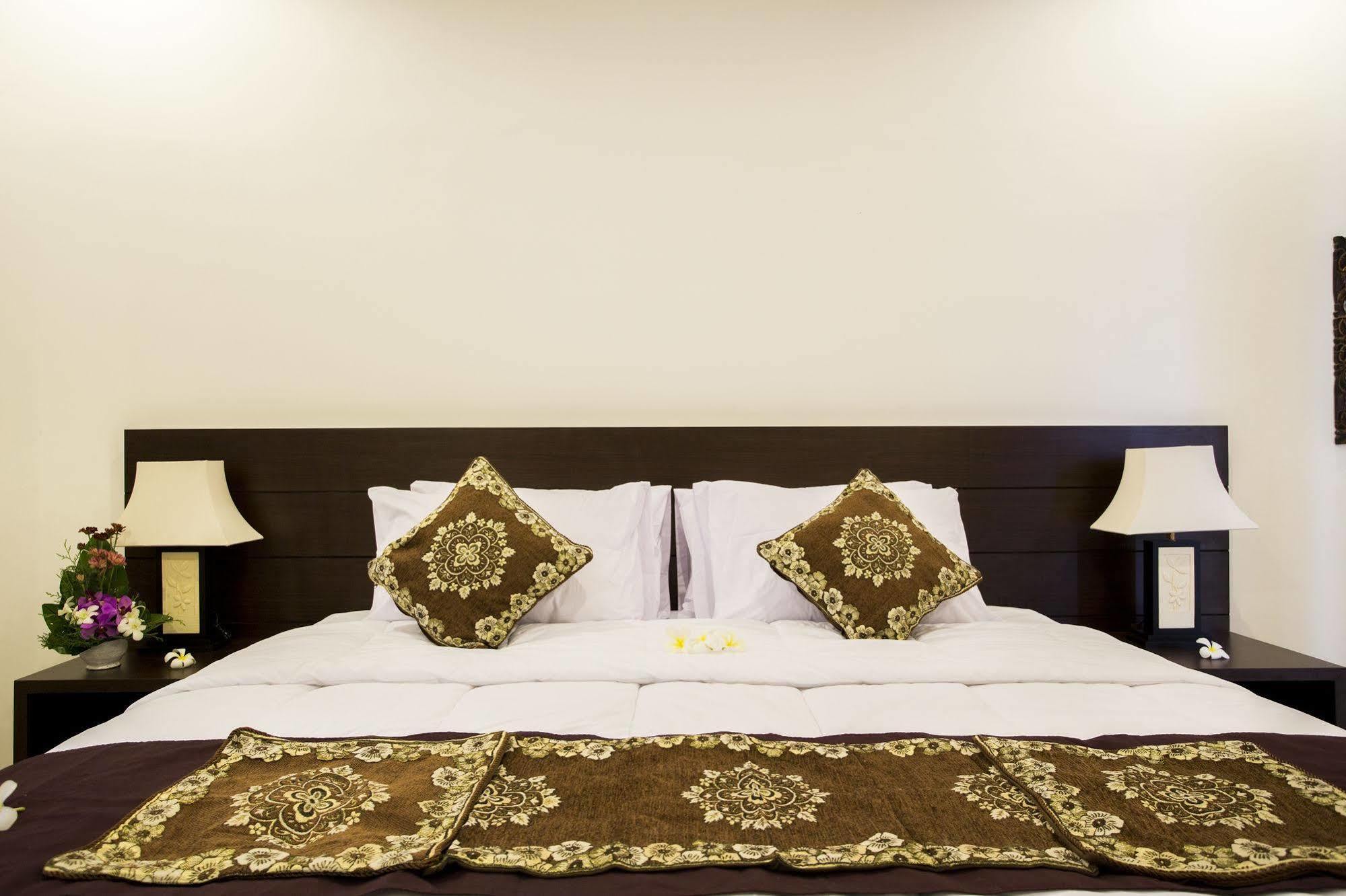 The Light Bali Villas 캐로보칸 외부 사진