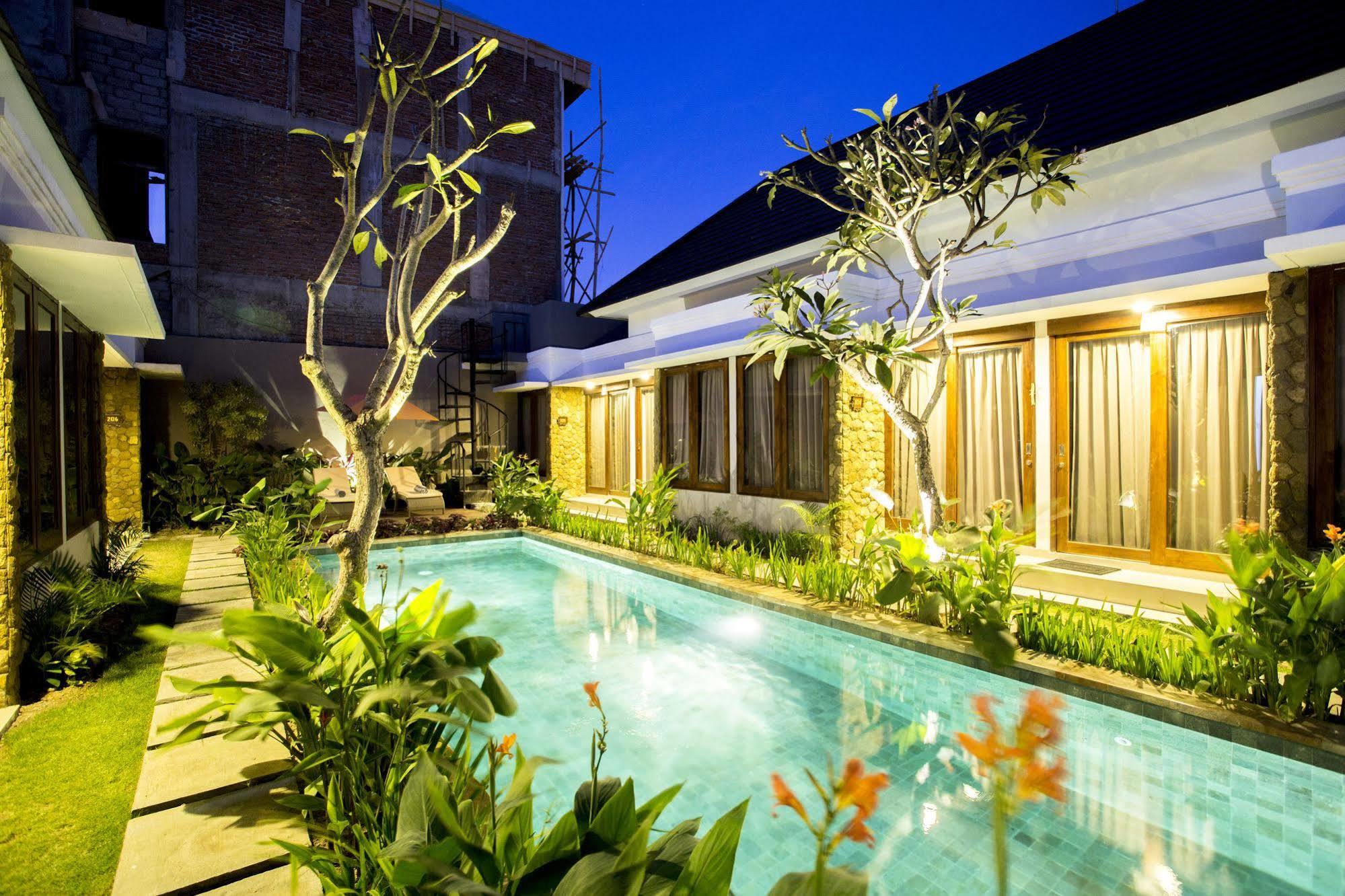 The Light Bali Villas 캐로보칸 외부 사진