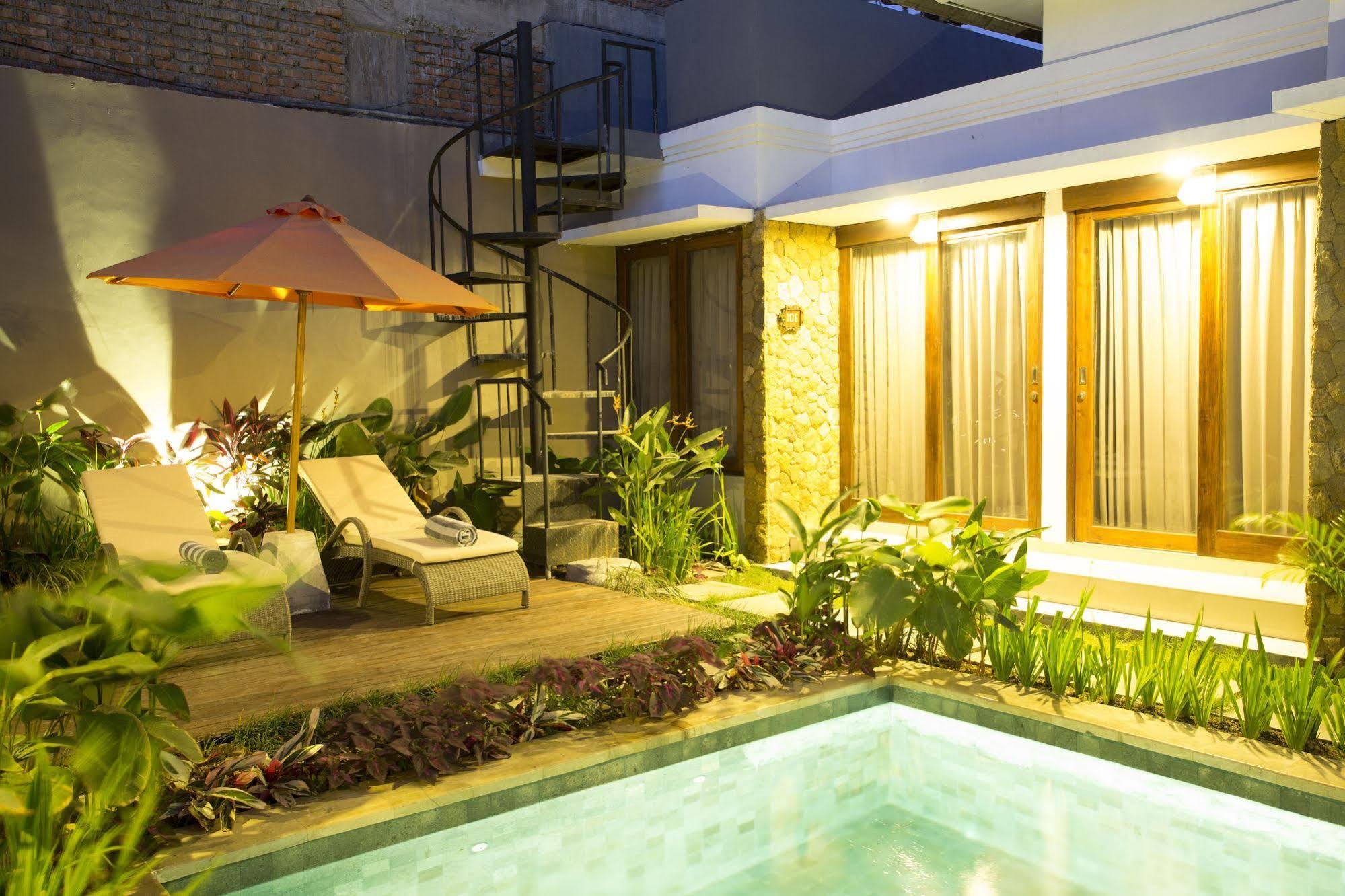 The Light Bali Villas 캐로보칸 외부 사진