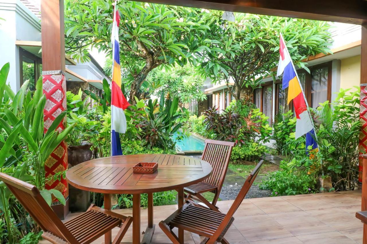 The Light Bali Villas 캐로보칸 외부 사진